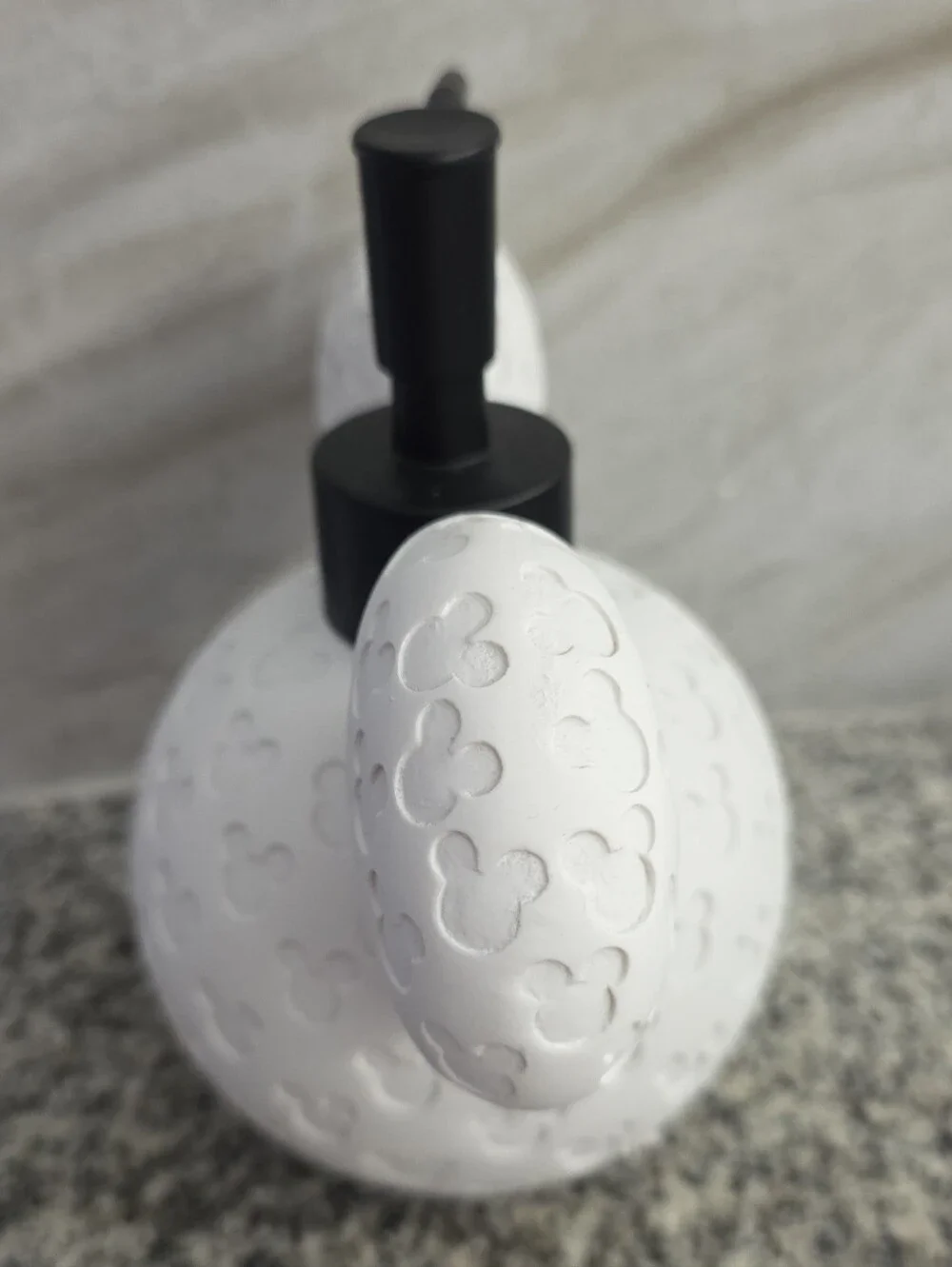 New With Tags Disney Mickey Mouse White Shape Pattern Soap Dispenser 6